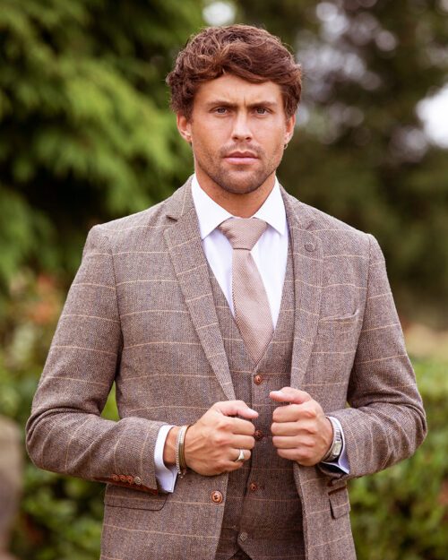 To Hire, Marc Darcy Ted Brown Tweed (full outfit)