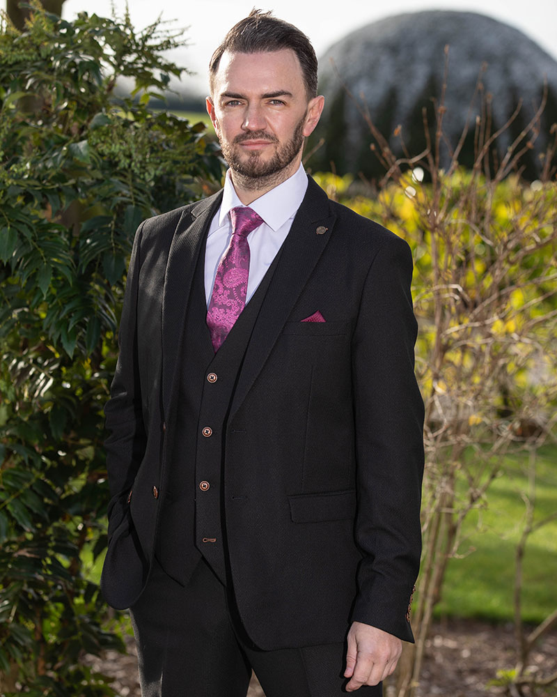 To Hire, Marc Darcy Max Black plain (full outfit)